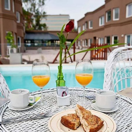 Pro Hotel Пілар Екстер'єр фото
