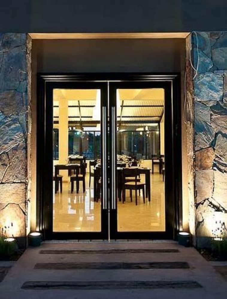 Pro Hotel Пілар Екстер'єр фото