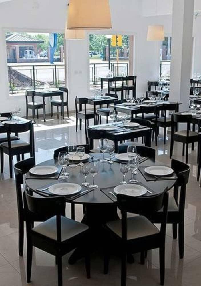 Pro Hotel Пілар Екстер'єр фото
