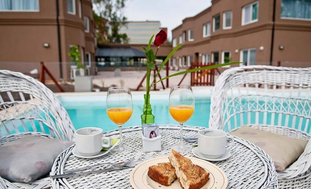 Pro Hotel Пілар Екстер'єр фото