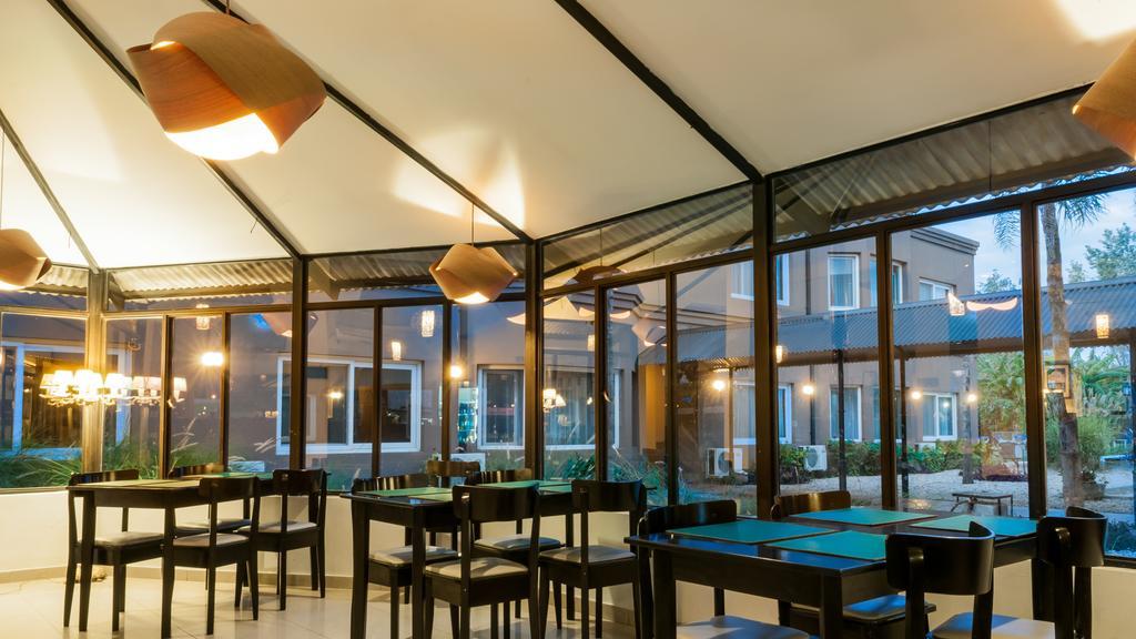 Pro Hotel Пілар Екстер'єр фото
